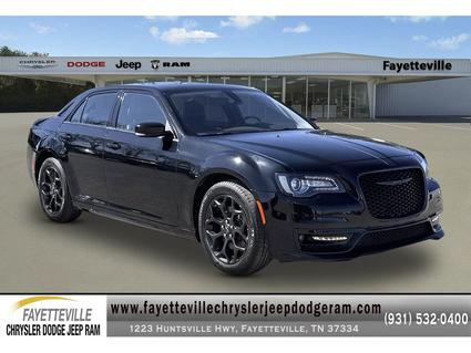 2022 Chrysler 300 Fayetteville TN