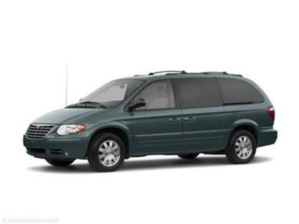 2005 Chrysler Town & Country Salem IL