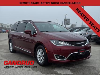 2017 Chrysler Pacifica Green Bay WI