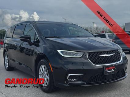 2023 Chrysler Pacifica Green Bay WI