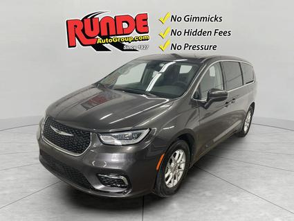 2023 Chrysler Pacifica Hazel Green WI