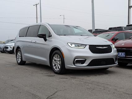 2024 Chrysler Pacifica Sedalia MO
