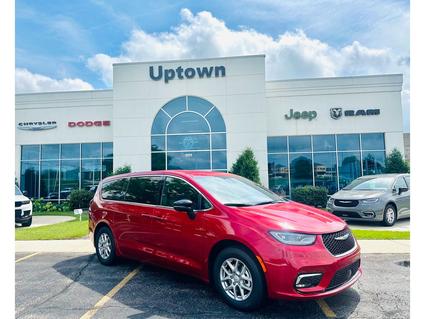 2025 Chrysler Pacifica Slinger WI