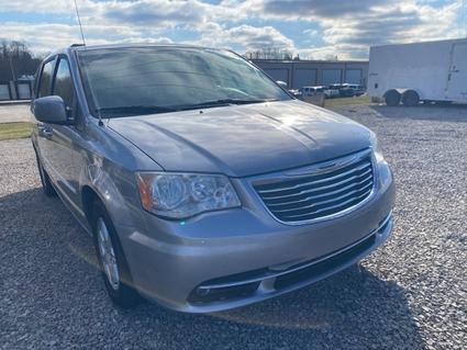 2013 Chrysler Town &amp; Country Sparta TN