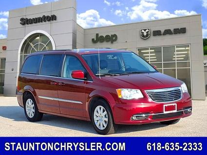 2014 Chrysler Town & Country Staunton IL