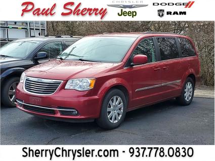 2016 Chrysler Town & Country Piqua OH