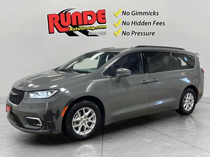 2022 Chrysler Pacifica Hazel Green WI