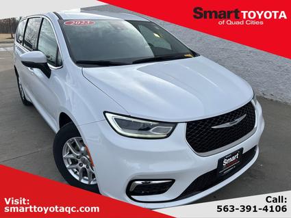 2023 Chrysler Pacifica Davenport IA
