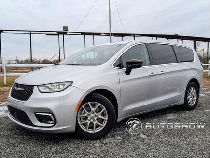 2024 Chrysler Pacifica Somerset NJ