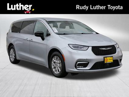 2024 Chrysler Pacifica Minneapolis MN