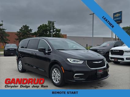 2025 Chrysler Pacifica Green Bay WI