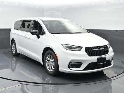 2026 Chrysler Pacifica Goshen NY