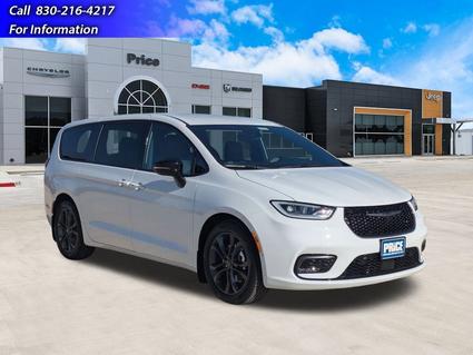 2026 Chrysler Pacifica Floresville TX
