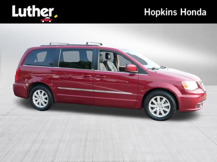 2013 Chrysler Town &amp; Country Hopkins MN