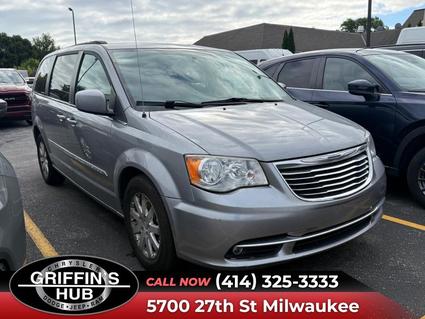 2014 Chrysler Town &amp; Country Milwaukee WI
