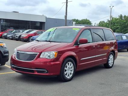 2014 Chrysler Town & Country Woodhaven MI