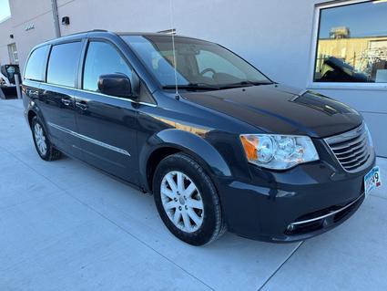 2014 Chrysler Town & Country Winona MN