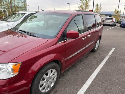 2015 Chrysler Town & Country Bloomington IN