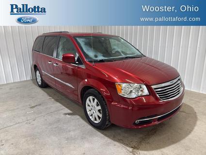 2016 Chrysler Town & Country Wooster OH
