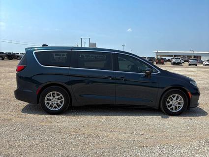 2023 Chrysler Pacifica Pleasanton TX