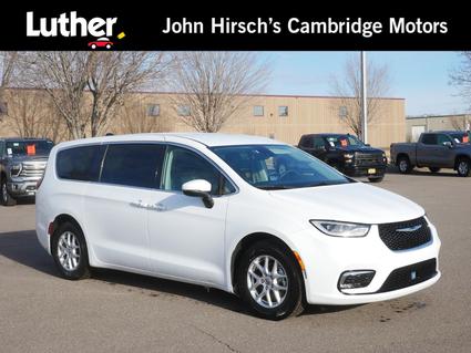 2023 Chrysler Pacifica Cambridge MN