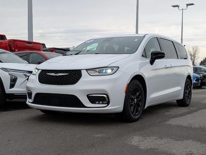 2024 Chrysler Pacifica Sedalia MO