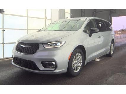 2024 Chrysler Pacifica Hazel Green WI