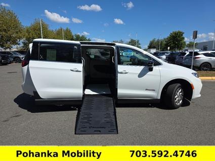 2024 Chrysler Pacifica Chantilly VA