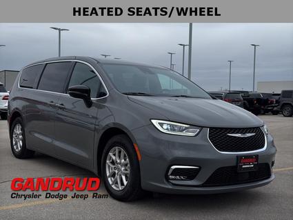 2025 Chrysler Pacifica Green Bay WI