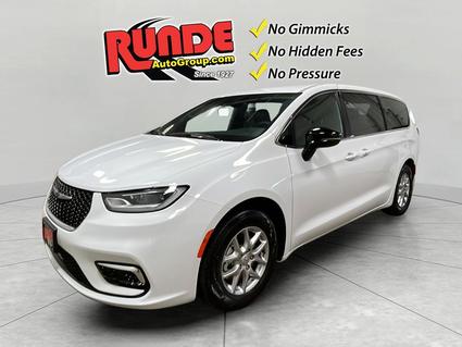 2025 Chrysler Pacifica Hazel Green WI