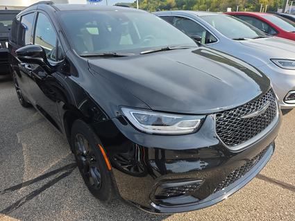 2025 Chrysler Pacifica Winona MN
