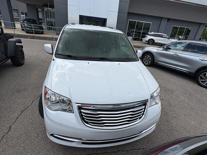 2016 Chrysler Town & Country Bloomington IN