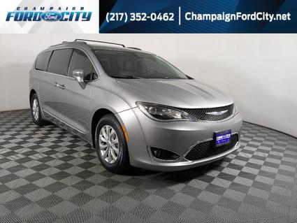 2019 Chrysler Pacifica Champaign IL