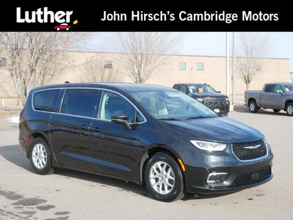 2023 Chrysler Pacifica Cambridge MN