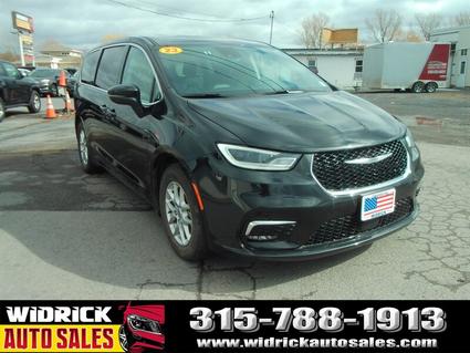 2023 Chrysler Pacifica Watertown NY