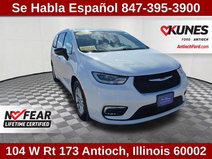 2024 Chrysler Pacifica Antioch IL