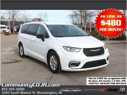 2024 Chrysler Pacifica Bloomington IN