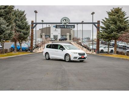 2024 Chrysler Pacifica Mountain Home ID