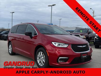 2026 Chrysler Pacifica Green Bay WI
