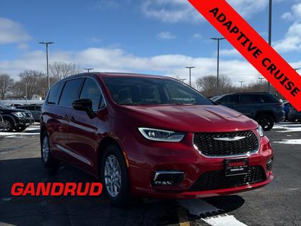 2026 Chrysler Pacifica Green Bay WI