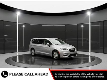 2023 Chrysler Pacifica Van Wert OH