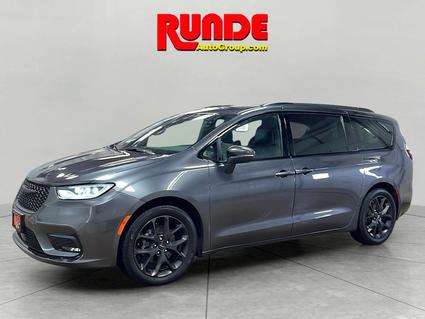 2023 Chrysler Pacifica Hazel Green WI