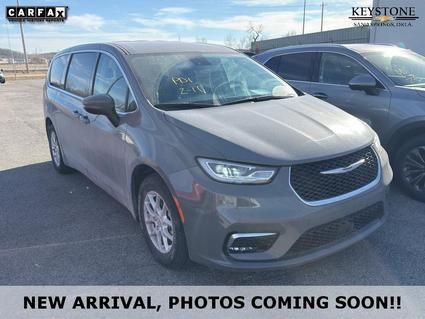 2023 Chrysler Pacifica Sand Springs OK