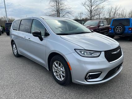 2024 Chrysler Pacifica Bloomington IN