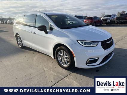 2025 Chrysler Pacifica Devils Lake ND