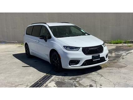 2026 Chrysler Pacifica Honolulu HI