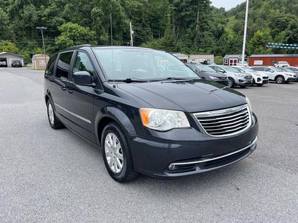 2013 Chrysler Town & Country Lebanon VA