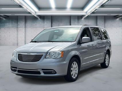 2015 Chrysler Town & Country Saint James NY
