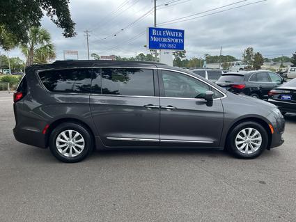 2017 Chrysler Pacifica Wilmington NC