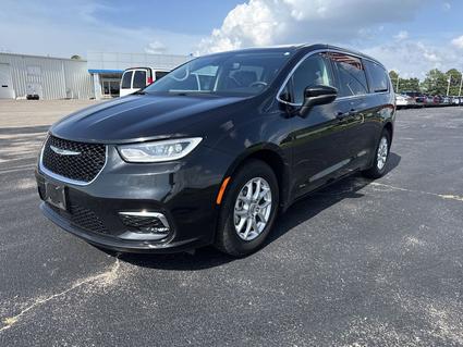 2023 Chrysler Pacifica Kennett MO